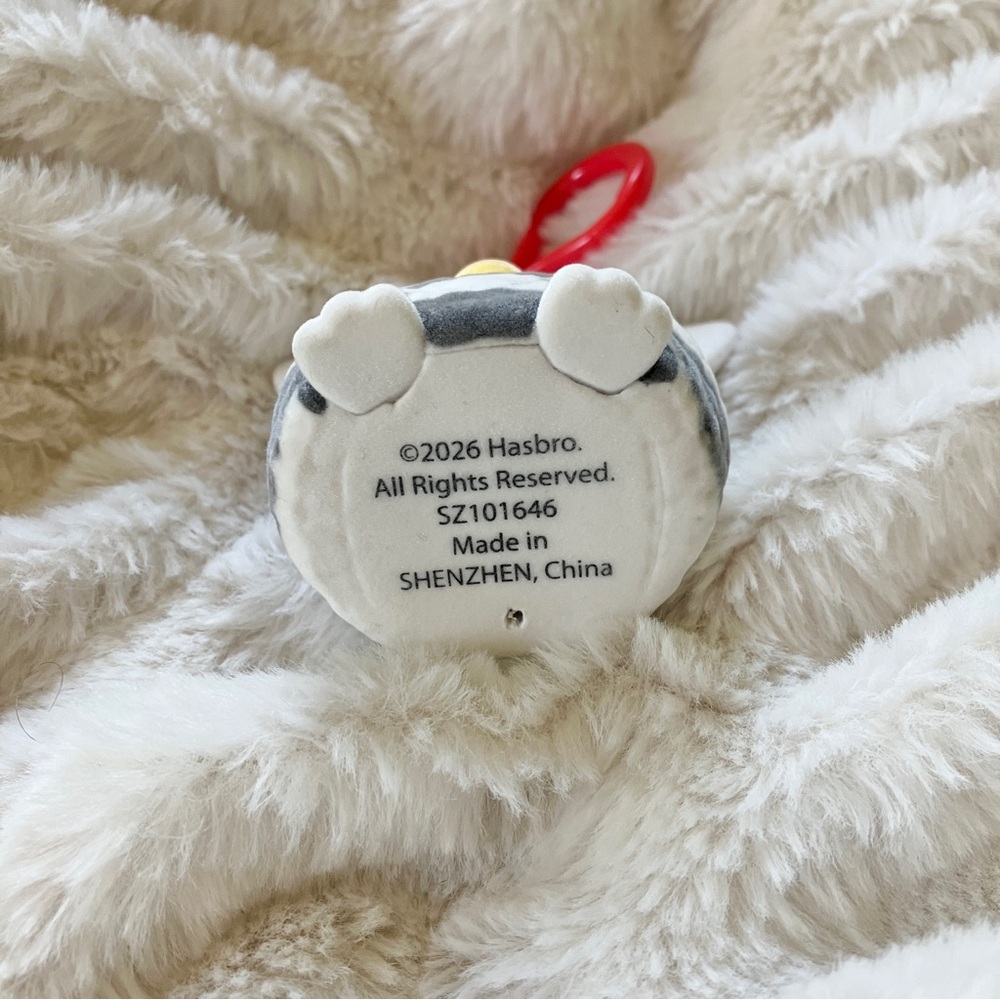 Hasbro White and Gray Furby Clip-On Plush Keychain - Picture 3 of 3